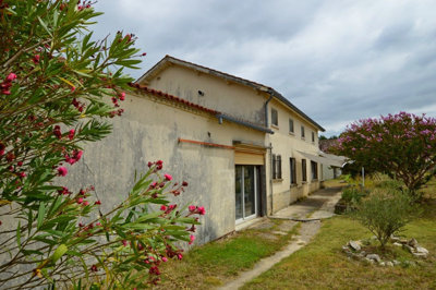 1695344476