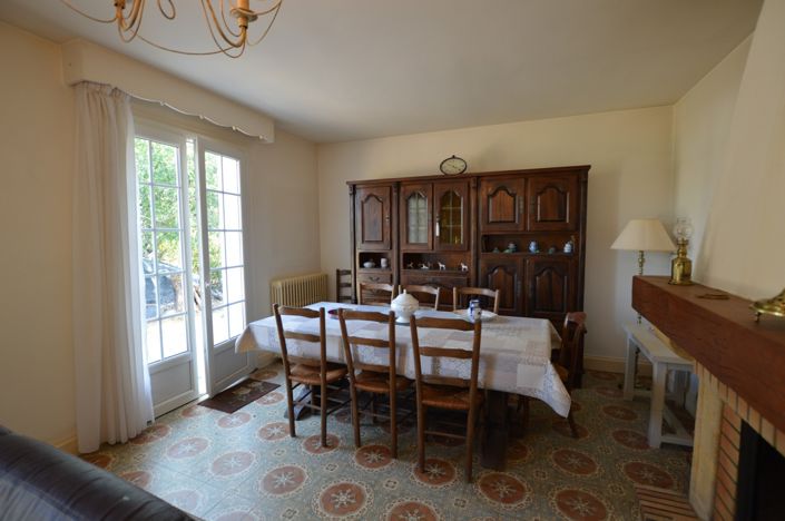 Image No.7-3 Bed Country House for sale