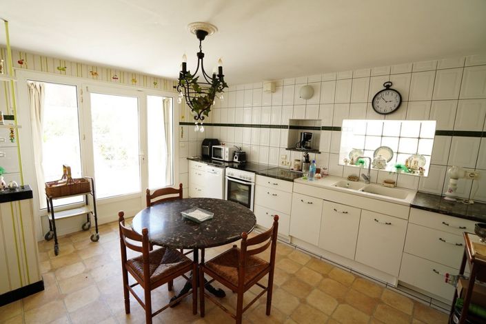 Image No.11-5 Bed Country House for sale