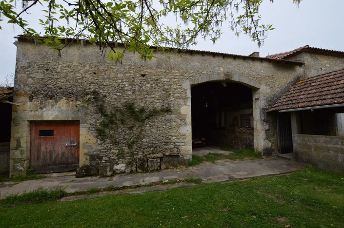 Image No.3-3 Bed Property for sale