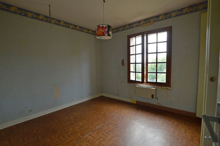 Image No.11-3 Bed Village House for sale