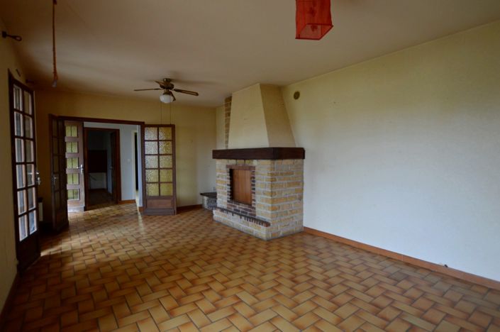 Image No.8-3 Bed Village House for sale