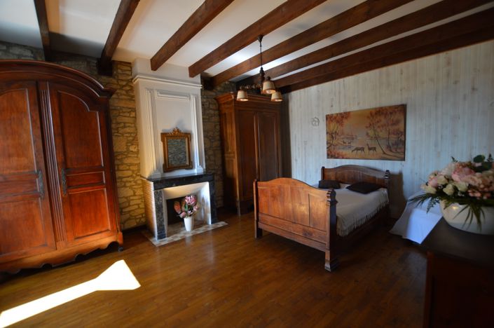 Image No.13-7 Bed Country House for sale