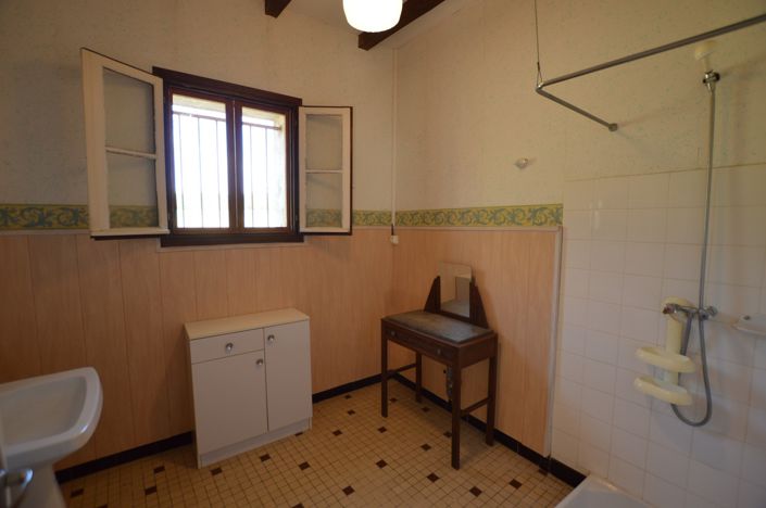 Image No.18-7 Bed Country House for sale