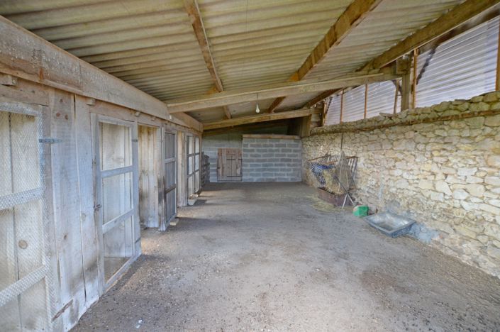 Image No.22-7 Bed Country House for sale