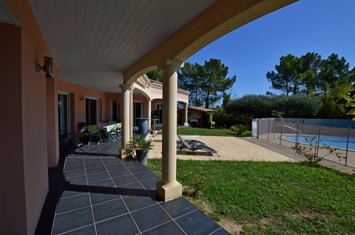 Image No.8-4 Bed Village House for sale