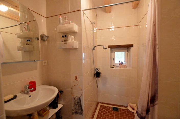 Image No.17-2 Bed Country House for sale