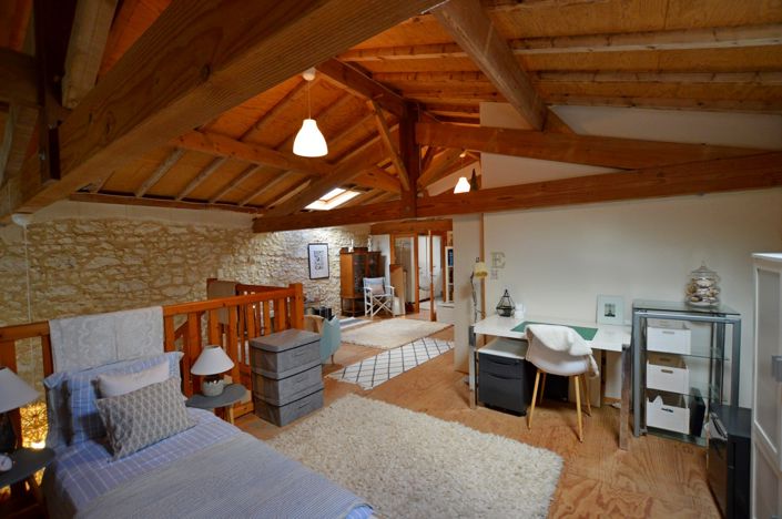 Image No.21-2 Bed Country House for sale