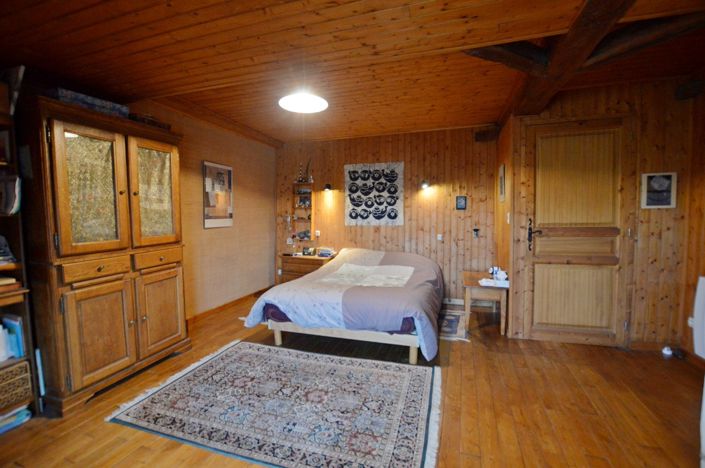 Image No.13-4 Bed Village House for sale