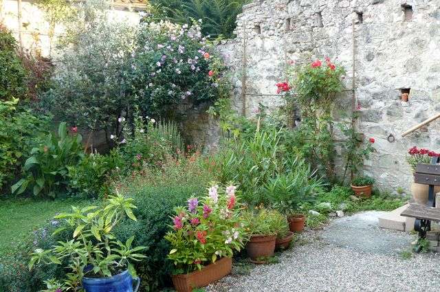 Image No.20-4 Bed Village House for sale