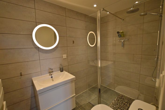 Image No.20-4 Bed Country House for sale