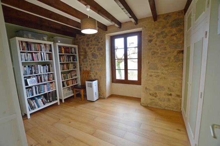 Image No.20-4 Bed Country House for sale