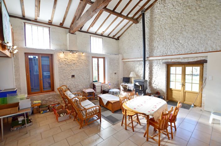 Image No.19-5 Bed Country House for sale