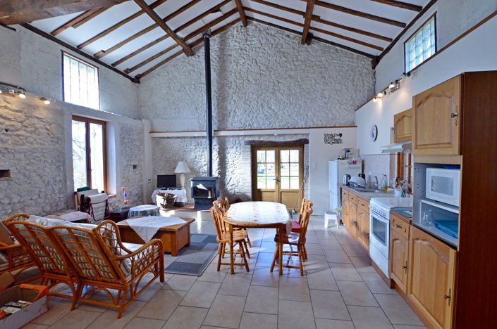 Image No.20-5 Bed Country House for sale