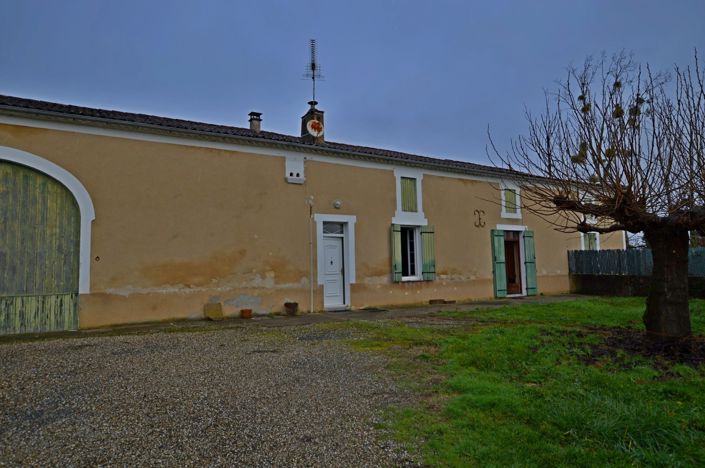 Image No.2-3 Bed Farmhouse for sale