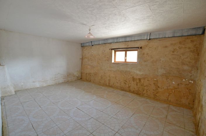 Image No.13-3 Bed Farmhouse for sale