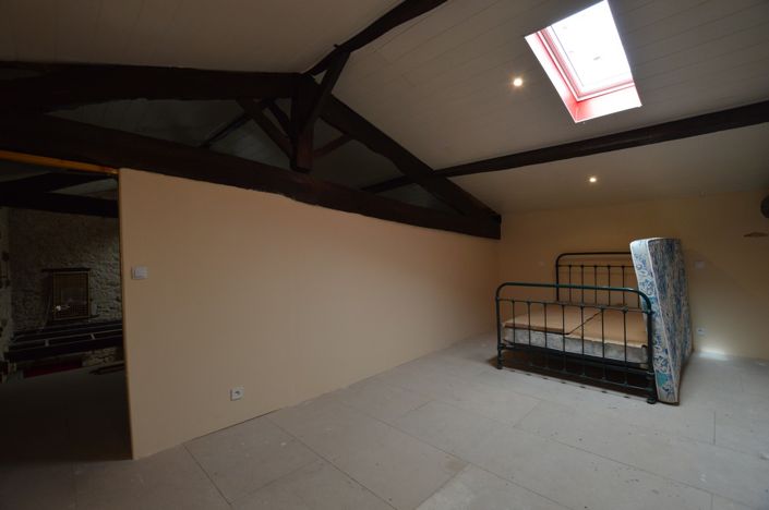 Image No.13-3 Bed Property for sale