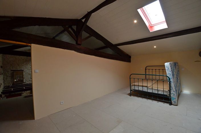 Image No.15-3 Bed Property for sale