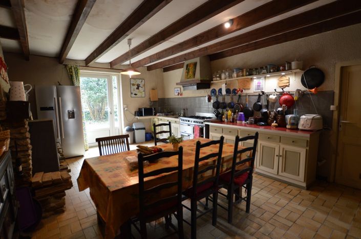 Image No.5-3 Bed Property for sale