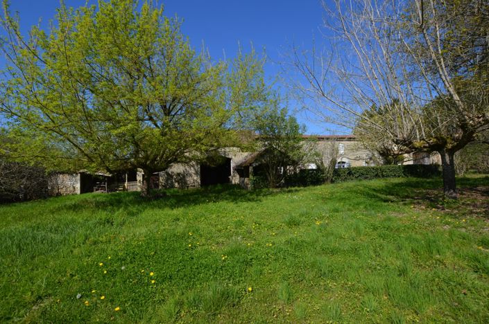 Image No.5-3 Bed Property for sale