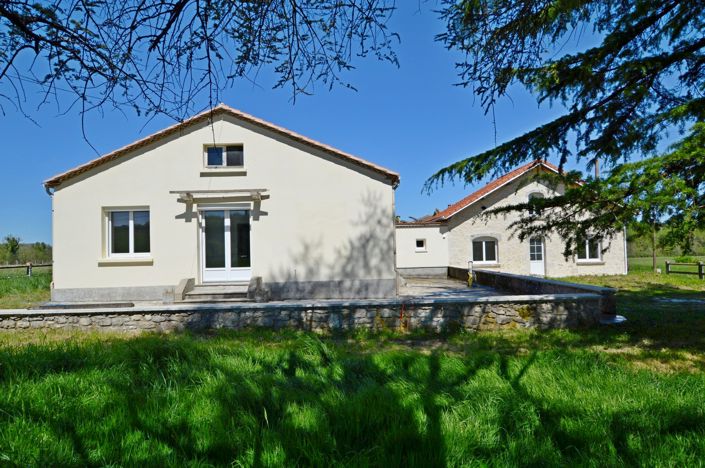 Image No.2-4 Bed Country House for sale