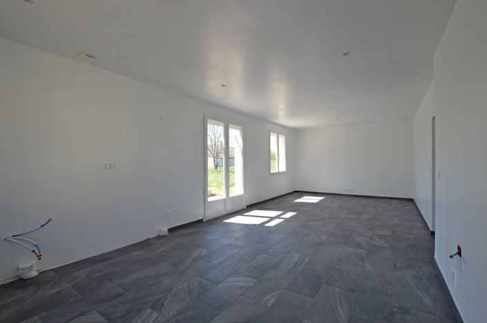 Image No.6-4 Bed Country House for sale