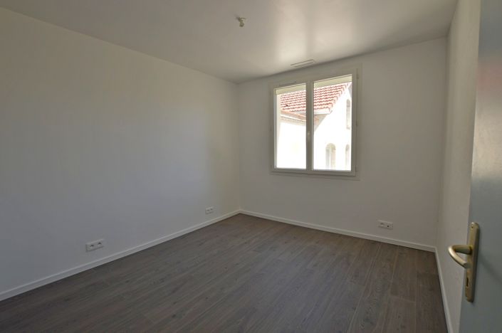 Image No.9-4 Bed Country House for sale