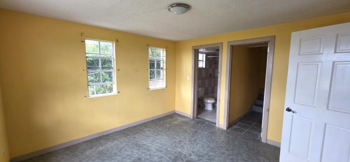 Image No.21-4 Bed House for sale