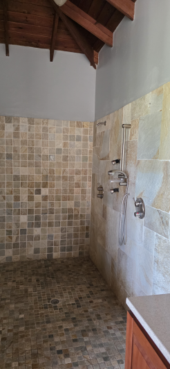 Image No.17-3 Bed House for sale