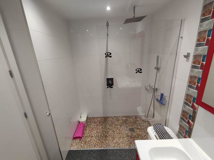 Image No.20-2 Bed Townhouse for sale