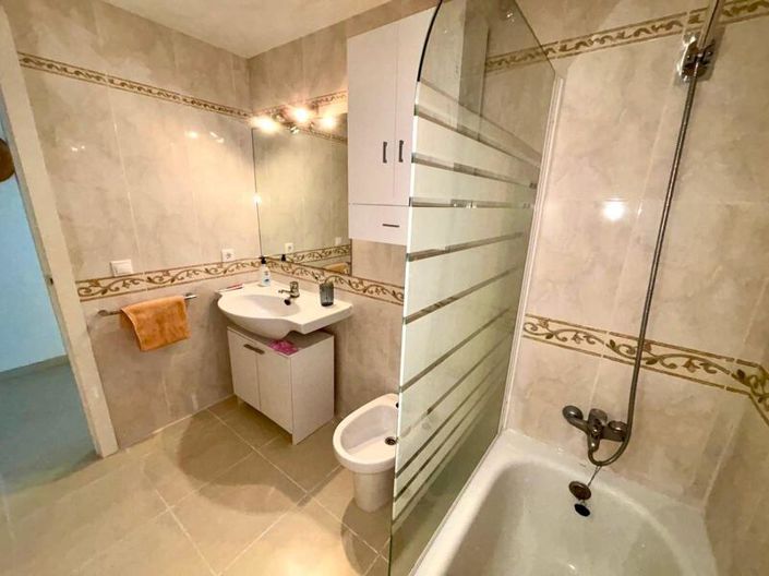 Image No.27-2 Bed Apartment for sale