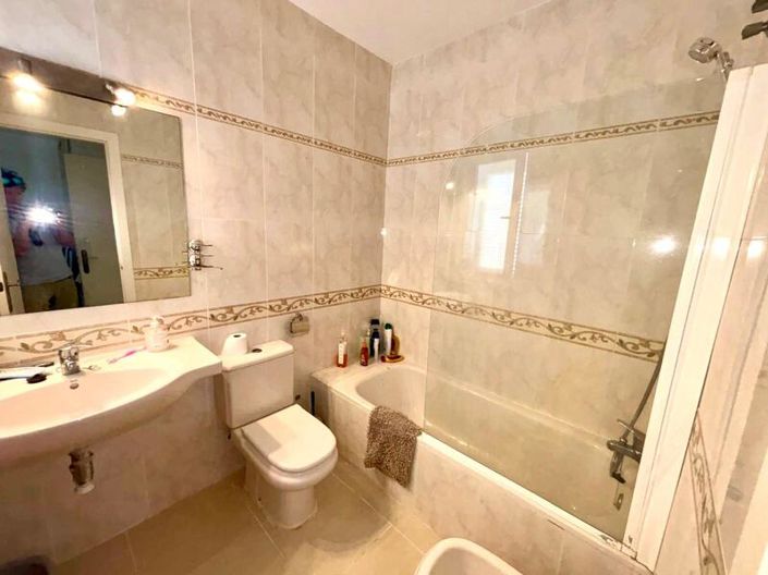 Image No.31-2 Bed Apartment for sale