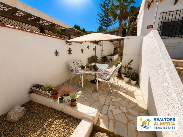 Image No.27-2 Bed Townhouse for sale