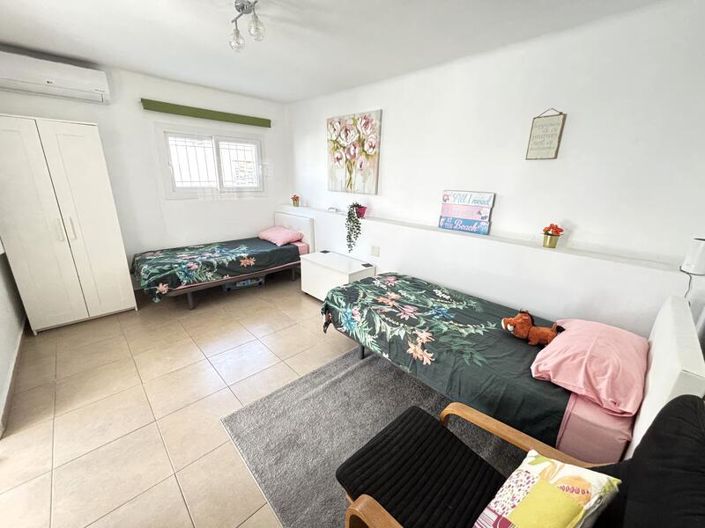 Image No.37-4 Bed Villa for sale