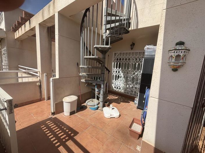 Image No.23-2 Bed Apartment for sale