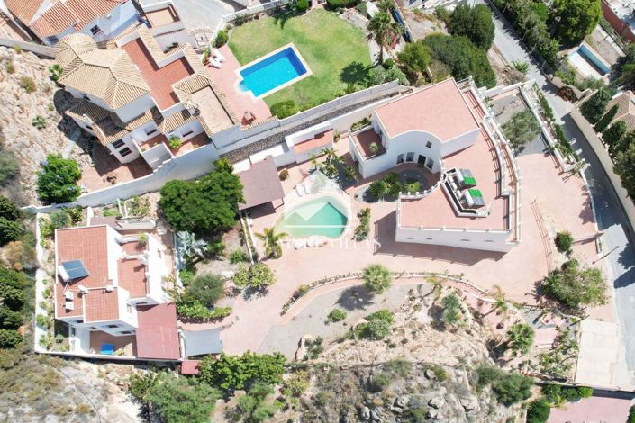 Image No.103-8 Bed Villa for sale