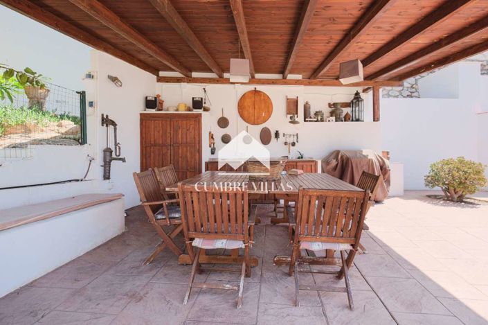 Image No.62-8 Bed Villa for sale