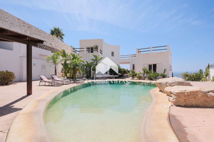 Image No.64-8 Bed Villa for sale