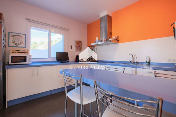 Image No.71-8 Bed Villa for sale