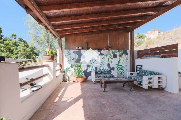 Image No.74-8 Bed Villa for sale