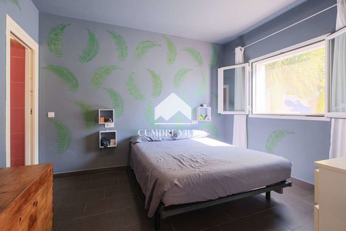 Image No.78-8 Bed Villa for sale