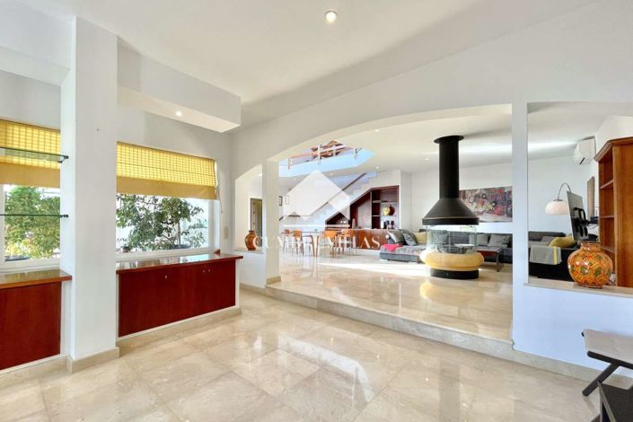 Image No.10-4 Bed Villa for sale