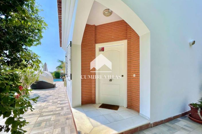 Image No.8-4 Bed Villa for sale