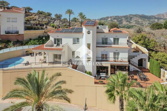 Image No.2-Villa de 4 chambres à vendre à Almuñécar