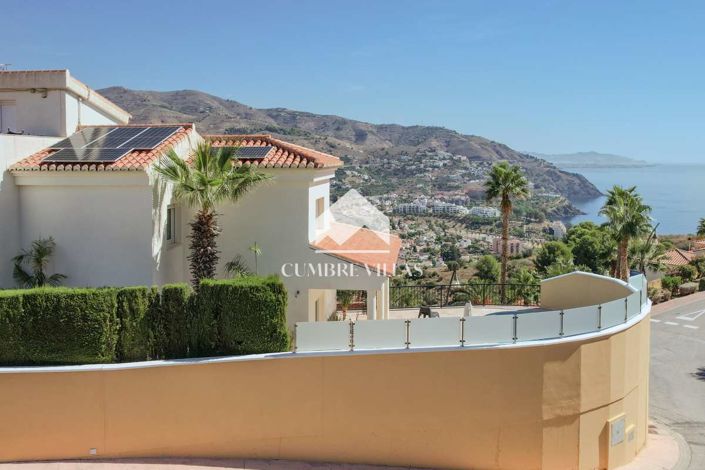 Image No.4-Villa de 4 chambres à vendre à Almuñécar
