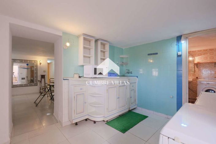 Image No.50-5 Bed Villa for sale