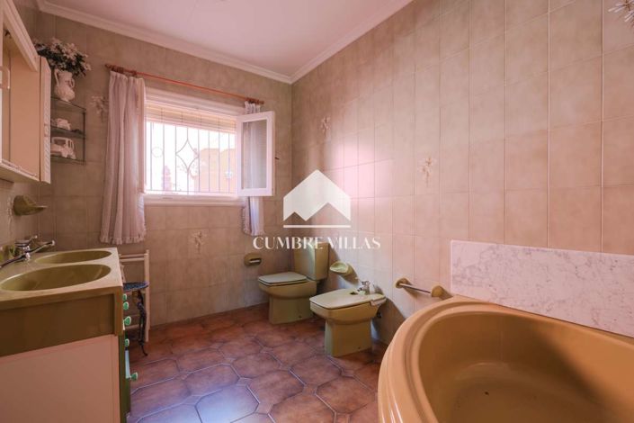 Image No.33-4 Bed Villa for sale