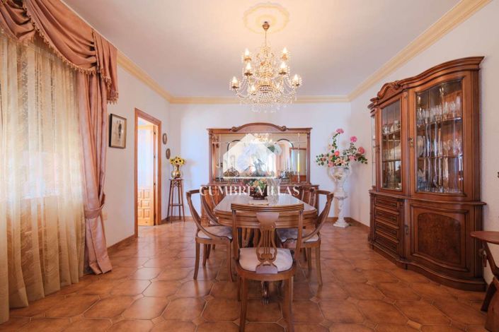 Image No.38-4 Bed Villa for sale