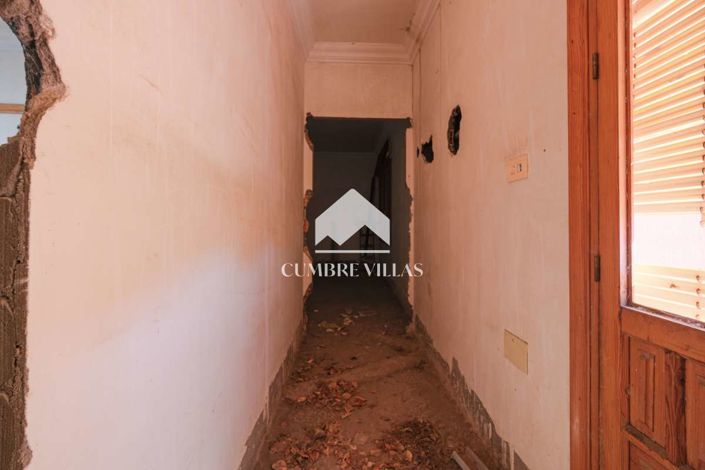 Image No.63-4 Bed Villa for sale