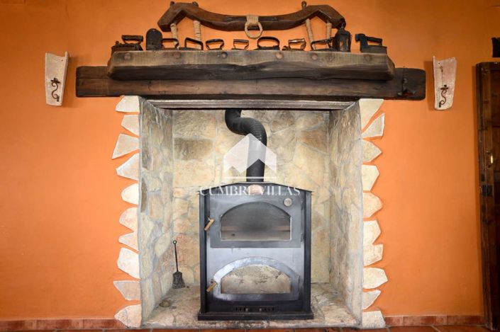 Image No.15-6 Bed Country House for sale